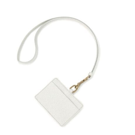 [^ԁFR9701388]IɌgтAl̖ڂɐG@̑IDP[XBl̂肪\Ki炱ATOFFLOADSTONE͗ǎȑ݊ۗ܂BNAʂ̃J[h|Pbgɂ́AIDJ[hg؂ȂǂĂg܂B܂A̐lHXG[h́Aߍׂ₩ȔGŁAuhS󂳂Ă܂BV_[Xgbv͎O\ŃpXP[XƂĂg܂Bו܂Ŕ邱ƂȂAfނɂґȍłByfށzU[hO[Wi010j ubNi019j GNi050j NAO[i016j X[L[u[i692j }[i076j }i691jTOFF&LOADSTONEɂԑfށBv߂ɃU[ȟ^{AFƂӂāAɓȃtB~l[g邱ƂɂAAȃU[h̉Ae≐₩ČĂ܂BJɂ܂Ȃґ򂪂܂Aî鍂͂łB~jG{X_VAi601j IWi667j₩ȏi͂̐VfށBFvɁAׂV{̌^{AZWȂ璲F邱ƂŁAF̉s܂BɁA\ʂɓȃtB~l[g邱ƂŃTê悤ȓ̂򊴂\̑fނłBƖ̊֌WɂAۂFČꍇ܂B܂Ap\REX}[gtHȂǂ̊ɂA኱iƉ摜̃J[قȂꍇ܂ByCɓo^zCɂȂACéwCɓo^x߂łBICTCg̊eACeɂun[g}[NvNbNĊȒPɒǉł܂BCɓACeA݌Ɏc킸EēׂȂǃLy[ΏۂɂȂꍇɂm点܂Bd:50g