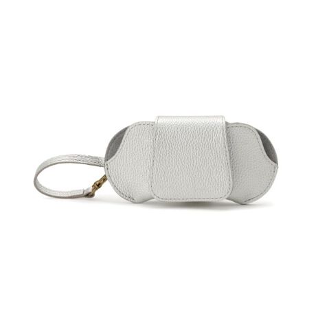 [^ԁFR9701460]TOFFLOADSTONE̐VԁuCgVNvV[YɃobOɎt\ȃACEFAP[XoBt[̑ዾ⃌Y傫TOX[\BU[̓̃|GXeXG[h́Aߍׂ₩ȔGŁAȂ烁KlD܂BT߂ȃV{iȃVN^U[gpB^{AoCu[V邱ƂɂAiŏ_炩Ȍڂƒ悢vX܂BvŏڗɂAgpĂɉAĒpĂ܂B053J[653J[͖{͓̂FAXeb`̃J[قȂ܂BƖ̊֌WɂAۂFČꍇ܂B܂Ap\REX}[gtHȂǂ̊ɂA኱iƉ摜̃J[قȂꍇ܂ByCɓo^zCɂȂACéwCɓo^x߂łBICTCg̊eACeɂun[g}[NvNbNĊȒPɒǉł܂BCɓACeA݌Ɏc킸EēׂȂǃLy[ΏۂɂȂꍇɂm点܂Bd:60g(TvTCY)