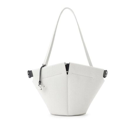 [^ԁFR9781480]yDesignzobÔ悤ɃtɎg~fBTCỸg[gobOB̂xgIȃtB߂̃nhɂ邱ƂŃ_ȈۂɁBGtH[gXȃX^Cɂ҂łB_ȃtH͂莩A傫JԌ͋ŗ߂邱ƂłdlB@\ƃfUC𗼗Ă܂BْfꂽU[h^U[ɁACjOp[cƂɓ\荇킹Aǎȑfޓm1dĂɁBƌƁAU[̃J[RgXg͂̂ЂƂłBnhオF25cmFI[v|Pbg~2yCɓo^zCɂȂACéwCɓo^x߂łBICTCg̊eACeɂun[g}[NvNbNĊȒPɒǉł܂BCɓACeA݌Ɏc킸EēׂȂǃLy[ΏۂɂȂꍇɂm点܂BƖ̊֌WɂAۂFČꍇ܂B܂Ap\REX}[gtHȂǂ̊ɂA኱iƉ摜̃J[قȂꍇ܂Bd:700g