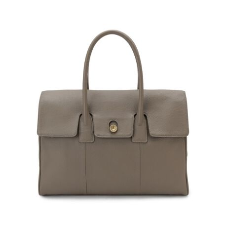 [^ԁFR9821300]uhݗ20NLOfU[̑fފ\u[t \tgvs̐lCւԃACeu[t{^v`[tɏiȃtĂfłBGKgȃX[cX^CJWA܂ŁALR[fBl[gɃN̕i^Ă܂B̃[t{^V[Y}`ȂĂAfC[ɍ킹ĂTCYłB\tgVN̓Rrl[V₵sA_炩Ȃɂe͂̂邵Ȃ₩ȊvɎdグĂ܂Bʏ̃VNƂ͈Ⴂq[ghŔMȂJł̂ŁAvk߂邱ƂłA^Ƃ͈ႤǎŃi`ȃV{y߂܂BA4TCYΉA13incPCΉnhオF15cmOFetyCɓo^zCɂȂACéwCɓo^x߂łBICTCg̊eACeɂun[g}[NvNbNĊȒPɒǉł܂BCɓACeA݌Ɏc킸EēׂȂǃLy[ΏۂɂȂꍇɂm点܂BƖ̊֌WɂAۂFČꍇ܂B܂Ap\REX}[gtHȂǂ̊ɂA኱iƉ摜̃J[قȂꍇ܂Bd:865g