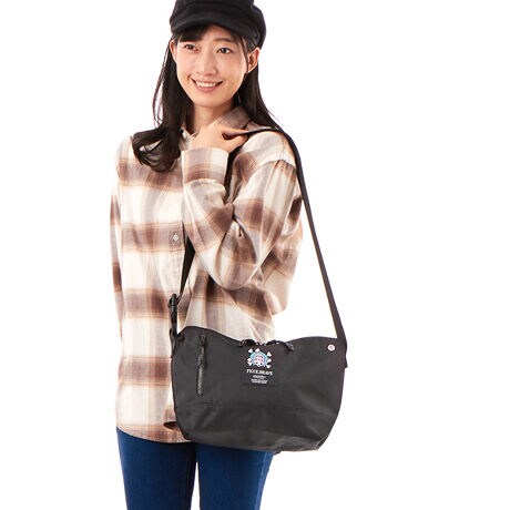 [^:F-673]TbNXo[IwONE PIECExobORNVEIlCւTVAjwONE PIECEẍׂLN^[A`bp[e[}ɂobORNVoI`bp[̖͂Ƌlߍ񂾃gxV[YAC}[N|CgɎgpJWAV[YBTCYbW27(34)~H24~D12cmdʁF290gV_[F75`131cm(Os)dlbt@Xi[JFbV|Pbg~2OʁFt@Xi[|Pbg~1