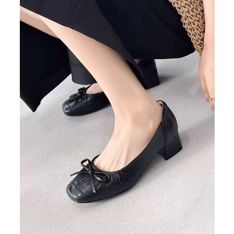 [^:who30313a]iŐꂽfUC̃pvXBVvȂ肰Ȃ{`[tANZgɂȂĂAItBXtH[}V[܂ŕL􂵂܂Bq[͈芴̂郍[q[ŁAԂ̕słɂdlłBTCY22.5cm25.0cm܂łpӂĂAɂ҂̃TCYIт܂BǂȃR[fBl[gɂ킹₷AfC[ɂʂȓɂ߂̈ꑫłBq[3.5