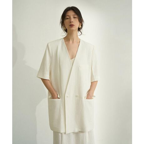 [^:gxic4158a] fabricSnƎplA㎿ȓVRfށBlKŕ֗Ɗ悤ȍi̐ngp܂B styleVvŃNVbNȗsɍEȂX^C񋟁BɃX^CbVł葱܂B detailiȃ{^AWbp[ADڂȂǍו̃fBe[ɂAi̕i߂܂B coordinatelXȃV[ɑΉł悤ALR[fBl[gpӂp߂܂BuDECADE CLASSICvt@bV͗lXȎ̃X^C󂯌pAzAiĂ܂B20ÑGKXA70ÑgA90ÑVvBɂ͎̏ےƁANꂽBꖳ̃X^Clߍ܂Ă܂BDECADE CLASSIC͂ȃNVbNX^CɌ̃_wZAVlƐVȖ͂fUCĂt@bVuhłBߋwсAɐ܂ςNVbNTCNADECADE CLASSICVt@bVX^CƋɂ͂܂B81g57.544ŏ32.5