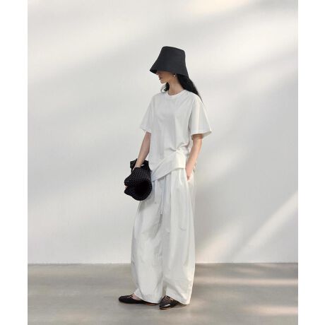 [^:gxic5023a] fabricSnƎplA㎿ȓVRfށBlKŕ֗Ɗ悤ȍi̐ngp܂B styleVvŃNVbNȗsɍEȂX^C񋟁BɃX^CbVł葱܂B detailiȃ{^AWbp[ADڂȂǍו̃fBe[ɂAi̕i߂܂B coordinatelXȃV[ɑΉł悤ALR[fBl[gpӂp߂܂BuDECADE CLASSICvt@bV͗lXȎ̃X^C󂯌pAzAiĂ܂B20ÑGKXA70ÑgA90ÑVvBɂ͎̏ےƁANꂽBꖳ̃X^Clߍ܂Ă܂BDECADE CLASSIC͂ȃNVbNX^CɌ̃_wZAVlƐVȖ͂fUCĂt@bVuhłBߋwсAɐ܂ςNVbNTCNADECADE CLASSICVt@bVX^CƋɂ͂܂B71g5650ŏ22