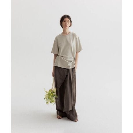 [^:gxic5023a] fabricSnƎplA㎿ȓVRfށBlKŕ֗Ɗ悤ȍi̐ngp܂B styleVvŃNVbNȗsɍEȂX^C񋟁BɃX^CbVł葱܂B detailiȃ{^AWbp[ADڂȂǍו̃fBe[ɂAi̕i߂܂B coordinatelXȃV[ɑΉł悤ALR[fBl[gpӂp߂܂BuDECADE CLASSICvt@bV͗lXȎ̃X^C󂯌pAzAiĂ܂B20ÑGKXA70ÑgA90ÑVvBɂ͎̏ےƁANꂽBꖳ̃X^Clߍ܂Ă܂BDECADE CLASSIC͂ȃNVbNX^CɌ̃_wZAVlƐVȖ͂fUCĂt@bVuhłBߋwсAɐ܂ςNVbNTCNADECADE CLASSICVt@bVX^CƋɂ͂܂B71g5650ŏ22