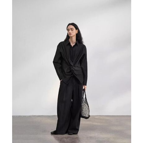 [^:gxic5055a] fabricSnƎplA㎿ȓVRfށBlKŕ֗Ɗ悤ȍi̐ngp܂B styleVvŃNVbNȗsɍEȂX^C񋟁BɃX^CbVł葱܂B detailiȃ{^AWbp[ADڂȂǍו̃fBe[ɂAi̕i߂܂B coordinatelXȃV[ɑΉł悤ALR[fBl[gpӂp߂܂BuDECADE CLASSICvt@bV͗lXȎ̃X^C󂯌pAzAiĂ܂B20ÑGKXA70ÑgA90ÑVvBɂ͎̏ےƁANꂽBꖳ̃X^Clߍ܂Ă܂BDECADE CLASSIC͂ȃNVbNX^CɌ̃_wZAVlƐVȖ͂fUCĂt@bVuhłBߋwсAɐ܂ςNVbNTCNADECADE CLASSICVt@bVX^CƋɂ͂܂B66g6756.5ŏ59.6