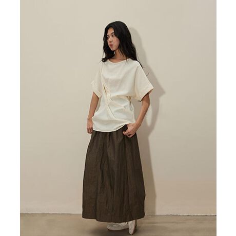 [^:res501018a] fabricSnƎplA㎿ȓVRfށBlKŕ֗Ɗ悤ȍi̐ngp܂B styleVvŃNVbNȗsɍEȂX^C񋟁BɃX^CbVł葱܂B detailiȃ{^AWbp[ADڂȂǍו̃fBe[ɂAi̕i߂܂B coordinatelXȃV[ɑΉł悤ALR[fBl[gpӂp߂܂BuDECADE CLASSICvt@bV͗lXȎ̃X^C󂯌pAzAiĂ܂B20ÑGKXA70ÑgA90ÑVvBɂ͎̏ےƁANꂽBꖳ̃X^Clߍ܂Ă܂BDECADE CLASSIC͂ȃNVbNX^CɌ̃_wZAVlƐVȖ͂fUCĂt@bVuhłBߋwсAɐ܂ςNVbNTCNADECADE CLASSICVt@bVX^CƋɂ͂܂B68g4784