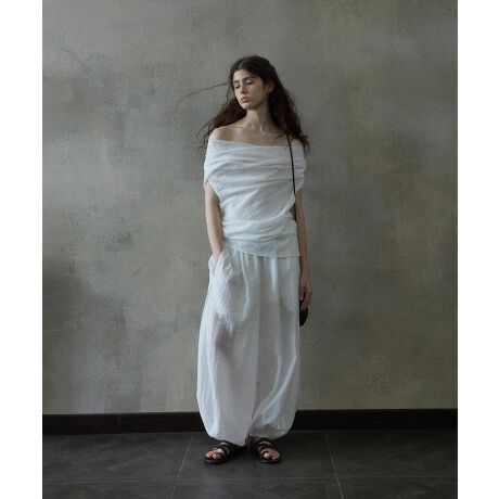 [^:sjim8663a] fabricSnƎplA㎿ȓVRfށBlKŕ֗Ɗ悤ȍi̐ngp܂B styleVvŃNVbNȗsɍEȂX^C񋟁BɃX^CbVł葱܂B detailiȃ{^AWbp[ADڂȂǍו̃fBe[ɂAi̕i߂܂B coordinatelXȃV[ɑΉł悤ALR[fBl[gpӂp߂܂BuDECADE CLASSICvt@bV͗lXȎ̃X^C󂯌pAzAiĂ܂B20ÑGKXA70ÑgA90ÑVvBɂ͎̏ےƁANꂽBꖳ̃X^Clߍ܂Ă܂BDECADE CLASSIC͂ȃNVbNX^CɌ̃_wZAVlƐVȖ͂fUCĂt@bVuhłBߋwсAɐ܂ςNVbNTCNADECADE CLASSICVt@bVX^CƋɂ͂܂BS:74g45.5EGXg85M:75g47.5EGXg89