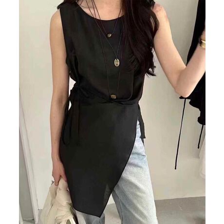 [^:ayn22125a] fabricSnƎplA㎿ȓVRfށBlKŕ֗Ɗ悤ȍi̐ngp܂B styleVvŃNVbNȗsɍEȂX^C񋟁BɃX^CbVł葱܂B detailiȃ{^AWbp[ADڂȂǍו̃fBe[ɂAi̕i߂܂B coordinatelXȃV[ɑΉł悤ALR[fBl[gpӂp߂܂BuDECADE CLASSICvt@bV͗lXȎ̃X^C󂯌pAzAiĂ܂B20ÑGKXA70ÑgA90ÑVvBɂ͎̏ےƁANꂽBꖳ̃X^Clߍ܂Ă܂BDECADE CLASSIC͂ȃNVbNX^CɌ̃_wZAVlƐVȖ͂fUCĂt@bVuhłBߋwсAɐ܂ςNVbNTCNADECADE CLASSICVt@bVX^CƋɂ͂܂BO84 g48.5 36