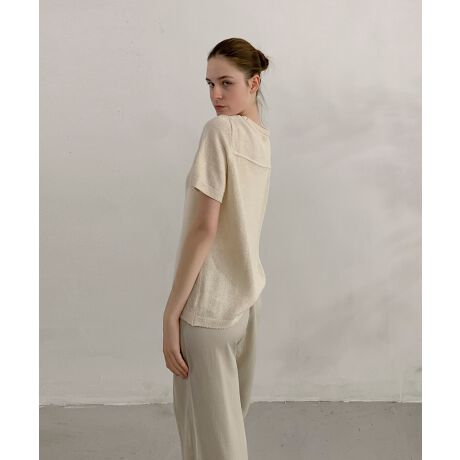 [^:ymehz001a] fabricSnƎplA㎿ȓVRfށBlKŕ֗Ɗ悤ȍi̐ngp܂B styleVvŃNVbNȗsɍEȂX^C񋟁BɃX^CbVł葱܂B detailiȃ{^AWbp[ADڂȂǍו̃fBe[ɂAi̕i߂܂B coordinatelXȃV[ɑΉł悤ALR[fBl[gpӂp߂܂BuDECADE CLASSICvt@bV͗lXȎ̃X^C󂯌pAzAiĂ܂B20ÑGKXA70ÑgA90ÑVvBɂ͎̏ےƁANꂽBꖳ̃X^Clߍ܂Ă܂BDECADE CLASSIC͂ȃNVbNX^CɌ̃_wZAVlƐVȖ͂fUCĂt@bVuhłBߋwсAɐ܂ςNVbNTCNADECADE CLASSICVt@bVX^CƋɂ͂܂B59 g55 39 ŏ24