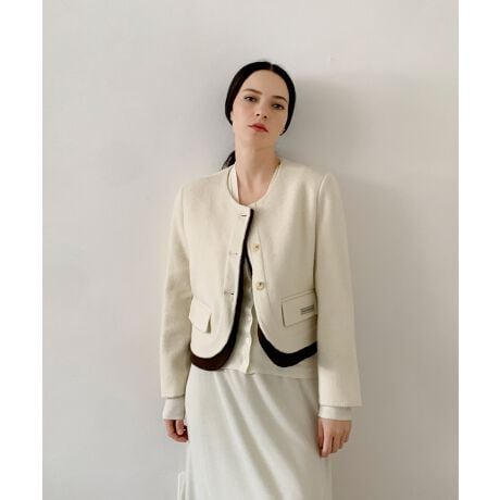 [^:jya9183a] fabricSnƎplA㎿ȓVRfށBlKŕ֗Ɗ悤ȍi̐ngp܂B styleVvŃNVbNȗsɍEȂX^C񋟁BɃX^CbVł葱܂B detailiȃ{^AWbp[ADڂȂǍו̃fBe[ɂAi̕i߂܂B coordinatelXȃV[ɑΉł悤ALR[fBl[gpӂp߂܂BuDECADE CLASSICvt@bV͗lXȎ̃X^C󂯌pAzAiĂ܂B20ÑGKXA70ÑgA90ÑVvBɂ͎̏ےƁANꂽBꖳ̃X^Clߍ܂Ă܂BDECADE CLASSIC͂ȃNVbNX^CɌ̃_wZAVlƐVȖ͂fUCĂt@bVuhłBߋwсAɐ܂ςNVbNTCNADECADE CLASSICVt@bVX^CƋɂ͂܂B53 g51  43 ŏ58