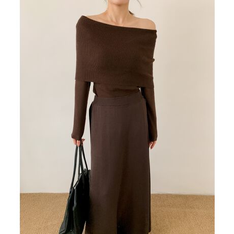 [^:yum2423a] fabricSnƎplA㎿ȓVRfށBlKŕ֗Ɗ悤ȍi̐ngp܂B styleVvŃNVbNȗsɍEȂX^C񋟁BɃX^CbVł葱܂B detailiȃ{^AWbp[ADڂȂǍו̃fBe[ɂAi̕i߂܂B coordinatelXȃV[ɑΉł悤ALR[fBl[gpӂp߂܂BuDECADE CLASSICvt@bV͗lXȎ̃X^C󂯌pAzAiĂ܂B20ÑGKXA70ÑgA90ÑVvBɂ͎̏ےƁANꂽBꖳ̃X^Clߍ܂Ă܂BDECADE CLASSIC͂ȃNVbNX^CɌ̃_wZAVlƐVȖ͂fUCĂt@bVuhłBߋwсAɐ܂ςNVbNTCNADECADE CLASSICVt@bVX^CƋɂ͂܂Bg80A61A53