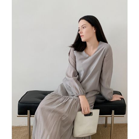 [^:yx3627a] fabricSnƎplA㎿ȓVRfށBlKŕ֗Ɗ悤ȍi̐ngp܂B styleVvŃNVbNȗsɍEȂX^C񋟁BɃX^CbVł葱܂B detailiȃ{^AWbp[ADڂȂǍו̃fBe[ɂAi̕i߂܂B coordinatelXȃV[ɑΉł悤ALR[fBl[gpӂp߂܂BuDECADE CLASSICvt@bV͗lXȎ̃X^C󂯌pAzAiĂ܂B20ÑGKXA70ÑgA90ÑVvBɂ͎̏ےƁANꂽBꖳ̃X^Clߍ܂Ă܂BDECADE CLASSIC͂ȃNVbNX^CɌ̃_wZAVlƐVȖ͂fUCĂt@bVuhłBߋwсAɐ܂ςNVbNTCNADECADE CLASSICVt@bVX^CƋɂ͂܂B36A56Ag46A126