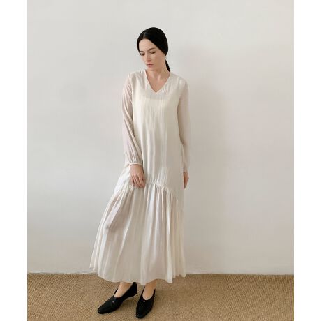 [^:yx3627a] fabricSnƎplA㎿ȓVRfށBlKŕ֗Ɗ悤ȍi̐ngp܂B styleVvŃNVbNȗsɍEȂX^C񋟁BɃX^CbVł葱܂B detailiȃ{^AWbp[ADڂȂǍו̃fBe[ɂAi̕i߂܂B coordinatelXȃV[ɑΉł悤ALR[fBl[gpӂp߂܂BuDECADE CLASSICvt@bV͗lXȎ̃X^C󂯌pAzAiĂ܂B20ÑGKXA70ÑgA90ÑVvBɂ͎̏ےƁANꂽBꖳ̃X^Clߍ܂Ă܂BDECADE CLASSIC͂ȃNVbNX^CɌ̃_wZAVlƐVȖ͂fUCĂt@bVuhłBߋwсAɐ܂ςNVbNTCNADECADE CLASSICVt@bVX^CƋɂ͂܂B36A56Ag46A126