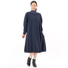 裏シャギーリブ配色タートルネック 裾バルーンワンピース