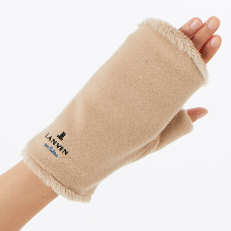 [^:LB51340-2]tBK[XȂ̂ŁAt܂܃^b`pl̑Az̒̂oꂷ̂ɂ֗łB