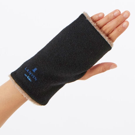 [^:LB51338-1]tBK[XȂ̂ŁAt܂܃^b`pl̑Az̒̂oꂷ̂ɂ֗łB