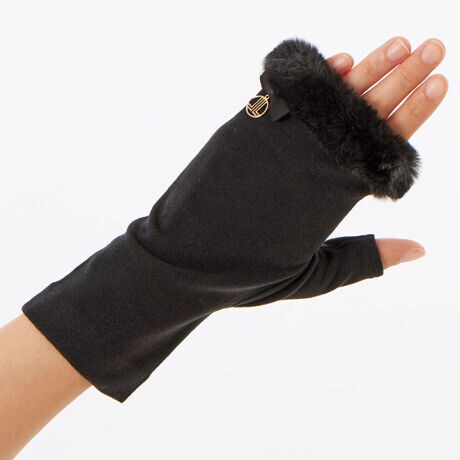 [^:LB51343-4]wɂtFCNt@[܁BtBK[XȂ̂ŁAt܂܃^b`pl̑Az̒̂oꂷ̂ɂ֗łB