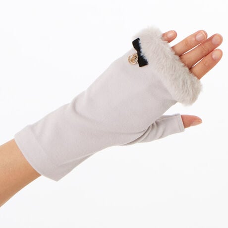 [^:LB51343-4]wɂtFCNt@[܁BtBK[XȂ̂ŁAt܂܃^b`pl̑Az̒̂oꂷ̂ɂ֗łB