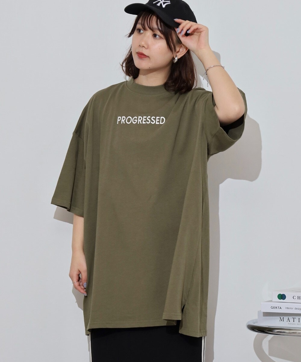 胸元刺繍ロゴスーパーBIGサイズモックネックTシャツ