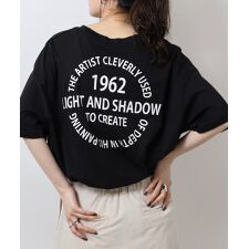 刺繍ロゴ＋バックプリントビッグシルエットTシャツ