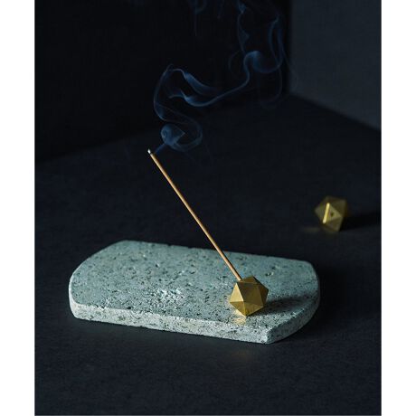 [^:24014940003578]ωΐEϔMɗD1000xȏ̔Mɑς邱ƂA܂ǁAΗqAċpFɂgĂJ΂̍MOya Incense PlateƁAoNωɂFωfނłuY̐łꂽpoly incense holder̃ZbgiBĂ͑fނ̕ωył\ʂɉH͍sĂ܂BpxςĂgp\BXeBbN^Cv̂ɂ߁BOya Incense Plate͑J΂̕ƁA}`Ɏg鍁MBJ΂́AȖ،̑Jnł̂ݎYoÊD(ΎRDnCɑ͐ςNoĂł)ŁAωΐEϔMɗDA1000xȏ̔Mɑς邱ƂA܂ǁAցAΗqAċpFɂgĂޗłB__\ႤAJ΂̓Ɠȕ͂̂ЂƂBpoly incense holder ́AuY̐łꂽ\ʑ̂̍ĂłBuY͎Ԃ̌o߂ƂƂɐF\ωfނłBgŁAoNω݂߁A\ʂɂ̓R[eBO{Ă܂B͑召Q킠ĂA3̊pxłgp܂B(XeBbN^Cv̂gpB)iɂOya Incense PlateTCYF150~s94~9mmdʁF185gfށFJΕ\ʉHFNAR[eBO{poly incense holderTCYFW25~D25~H20mmdʁF45gfށFuY(bronze){gp̂Oya Incense PlateEωΐɗDĂ܂Aډ΂΂̋߂ƕϐFꍇ܂BE\ʂɃR[eBO{Ă܂ACgp@R[eBO\܂BEE\̏_炩y΂̂߁AׂȐ΂̔jЂꍇ܂BEԂ̌o߂gp@ɂ蕗F͕ωꍇ܂BEdsȕ𓖂ĂȂłB\ʂɏꂪ܂BEƂAł̂ɂԂƁAǰɂȂ܂BӂBEVRfނgpĂׁA΂̕⎿Ȃǂ̌̍܂BEqlybg̎肪͂ȂƂɕۊǂĂBEƁAe[uȂǂɏꍇ܂BD݂ŁAt̃NbVV[EgBpoly incense holderER₷̂߂ɂȂAňSȏꏊłgpEۊǂĂBEꏊAJ[e̋߂ł͎gpȂłBERĒ͐΂ɂ΂𗣂ꂸAڂ͈̓͂͂łgpBEM⃄jɂϐF邱Ƃ܂BE̎gp@ɋLڂĂȊO̎gpړIɂĂ͈Ӑ}Ă܂BEdsȕ𓖂ĂȂłB\ʂɏꂪ܂BEqlybg̎肪͂ȂƂɕۊǂĂB@𗎂ƂꍇA_炩uVŉ𕥂ĂB^VX|Wł̎C􂢂͂TBR[eBǑƂȂ܂BꂪuVŗƂȂꍇAD􂢂ĂBJ΂ꍇAVŊĂBpoly incense holderj̉ꂪCɂȂ鎞́A_炩zȂǂŐ@A@ĂByNAGAE+/iKGvXzzBuqlׂ̗ɁAAƂvzł鏤iƗ]oĂ܂BNAGAE+̂̂Â葍[J[ł銔ЃiKGhłBmƗ]̃oX̒ŁAЂƁÉEƂĂƁB̓iKĜ̂ÂjɁAufށvuvufUCvāugvł邨qlƋɉlnĂ܂܂BJSFTASTECJSFTASTEA