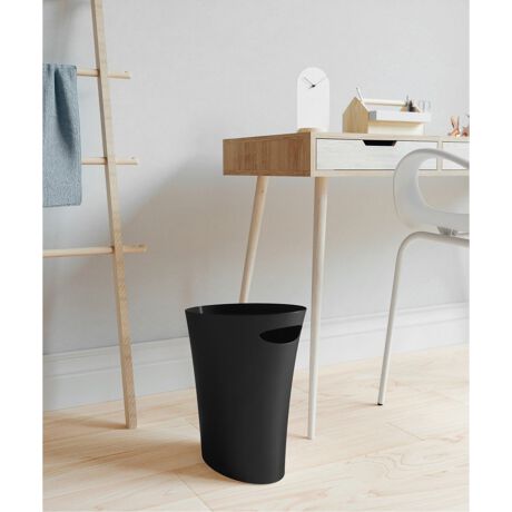 [^:25016940005670]EIɗLȃv_NgfUCi[ JVbhfUCX^Cṽ_XgJBlXȃ_XgJumbrã_XgJV[Y̒ŁAlCio[BJ[oG[VLxłByumbra/AuzUmbra(Au)̃Xg[[1979NɃVOEBhEVF[h̔n܂܂Bnݎ҂Les MandelbaumPaul RowańAiʂłiʂł͂郂_ȃfUC̐i}[Pbgł̃j[Y猩o܂BJi_̃ggɖ{nuUmbraieŁuevƂӖj́Av_NgfUC̐EI[_[ƂȂAЏi͌݃[bpAJi_AAJAuWAɃItBX\AE120JȏŔ̔Ă܂BUmbráAIWifUCւ̏MƂƒ̂߂̐i肽Ƃv琶܂܂BUmbrał͍ۓIȃfUCi[̃`[pG݂ɑn炵Ǎ͂͊vViCmx[VjłBۓIfUCi[`[E瓾CXs[VɁAɃIWifUČEɒ킵Ă܂B