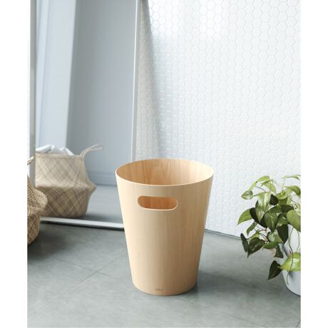 [^:25016940005570]EbhEJ́AVR؂ȂčĂ܂BȗprƂĂ̓_Xg{bNXłAEbh̑fފɒg^܂BS~̂Ă鎞ɊȒPɎ^ׂlɎ肪Ă܂BEbhEJ͍28cmAa23cmŁA7.5L̗eʂAȃXy[XɂœKłBydʁz500gyumbra/AuzUmbra(Au)̃Xg[[1979NɃVOEBhEVF[h̔n܂܂Bnݎ҂Les MandelbaumPaul RowańAiʂłiʂł͂郂_ȃfUC̐i}[Pbgł̃j[Y猩o܂BJi_̃ggɖ{nuUmbraieŁuevƂӖj́Av_NgfUC̐EI[_[ƂȂAЏi͌݃[bpAJi_AAJAuWAɃItBX\AE120JȏŔ̔Ă܂BUmbráAIWifUCւ̏MƂƒ̂߂̐i肽Ƃv琶܂܂BUmbrał͍ۓIȃfUCi[̃`[pG݂ɑn炵Ǎ͂͊vViCmx[VjłBۓIfUCi[`[E瓾CXs[VɁAɃIWifUČEɒ킵Ă܂B