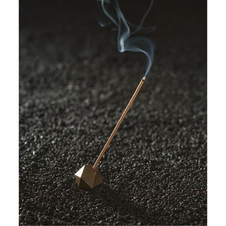 [^:25024940000678]poly incense holder (|CZXz_[)́AuY̐łꂽ\ʑ̂̍ĂłB3̊pxłgp܂BAou[CZXȂǃXeBbN^Cv̂ɂgp܂BuY͎Ԃ̌o߂ƂƂɐF\ωfނłBoNω݂̂߁A\ʂɂ̓R[eBO{Ă܂BR؂Ɛ~͔̂Rc̃jɂĎɂꍇ܂Aɍׂђʌ󂢂Ă邽߁AΑsŉoƂŔRc蕔ȒPɏ邱Ƃł܂BOp`20̖ʂō\ꂽ\ʑ̂3Ԃōő̖ʐʑ̂łBVvȃtHłȂAǂ̊px猩Ă̖ʂA̔˂̈ႢɂlXȕ\܂BpxςĂgp܂XeBbN^Cv̂gpB͑召2킠Ă3̊pxłgp܂BR؂Ɛ~͔̂Rc̃jɂĎɂꍇ܂Aђʌ󂢂Ă邽ߔΑsŉoƂŔRcł܂BiɂăTCYFW2.5~D2.5~H2cmdʁF45gfށFuY{gp̂ӁE𕰂ꍇ́AR₷̂߂ɂȂňSȏꏊłgpEۊǂĂB܂AꏊJ[e̋߂ł͎gpȂłBE̔RĒ͐΂ɂ΂𗣂ꂸAڂ͈̓͂͂łgpBEM⃄jɂϐF邱Ƃ܂BE̎gp@ɋLڂĂȊO̎gpړIɂĂ͈Ӑ}Ă܂BEdsȕ𓖂ĂȂłB\ʂɏꂪ܂BEqlybg̎肪͂ȂƂɕۊǂĂB@EꂪCɂȂ鎞́A_炩zȂǂŐ@A@ĂByNAGAE+/iKGvXzzBuqlׂ̗ɁAAƂvzł鏤iƗ]oĂ܂BNAGAE+͍̂̂Â葍[J[ł銔ЃiKGhłBmƗ]̃oX̒ŁAЂƁÉEƂĂƁB̓iKĜ̂ÂjɁAufށvuvufUCvāugvł邨qlƋɉlnĂ܂܂B------------------îm点2025/10/22艿iĒ܂BOɕ\LĂ鉿iƈقȂꍇ܂B܂悤A肢\グ܂B------------------