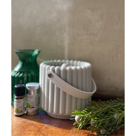 [^:24016940009470][d̃|[^ufBt[U[łBD݂̏ꏊɎ^тłقAdSႭA|SzȂ̂ꂵ|CgBSEASONS̃}`擾ς݃TCgeNmW[́AÂŒԎĝłBtUSB-CP[u܂̓IvV̏[dx[Xgpď[dł܂BGbZVICƐƂŕA₳gU܂BD݂̍̃uhCyɊyނƂł܂BySEASONS/V[YYzSEASONSiV[YYj́AnhCh̃GbZVICAꂽfUC̃fBt[U[Al̃EFlXɕKvȃANZT[񋟂tOXuhłB uhɂӂ킵lGɕꂽRNV́AӔCĒBޗgpAtXƉp̃xetɂĒ܂B VvȃCA_炩ȋȐATڂȐFgݍ킹gfBt[U[́AyɃA}̌߂鏔@\̂قA^т◷sɕ֗ȃCX[dhbNƒԂ̎gpłobe[Ă܂B tHA@\AeNmW[̂ƂȂ SEASONS ̃X^CbVȃACéAƒłOołASg낪ZtPAԂɌȂKiłByTCYza13@12yfށzA|vsy@zgyʒ߁zPiKy^Neʁz120mlydʁz950gyYzytizUSBEA-CP[uAXgbvyۏ؁z1Nygz120ml̗eʂEH[^[^Nɐ͂AD݂̃GbZVICA}ICKʁiHj炵Ԃƕ͂I܂Byiɂ܂āz_Yfroʍ팸ƊیɔzSEASONSfBt[U[ɂ͏[dA_v^tĂ܂B莝USBA_v^gpB