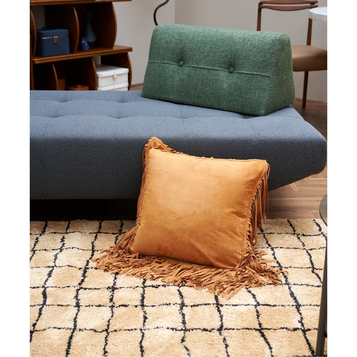 [}C]s\tSUEDE FRINGE CUSHION NbVJo[45cm/W[iX^_[ht@j`[iJOURNAL STANDARD FURNITUREj IW