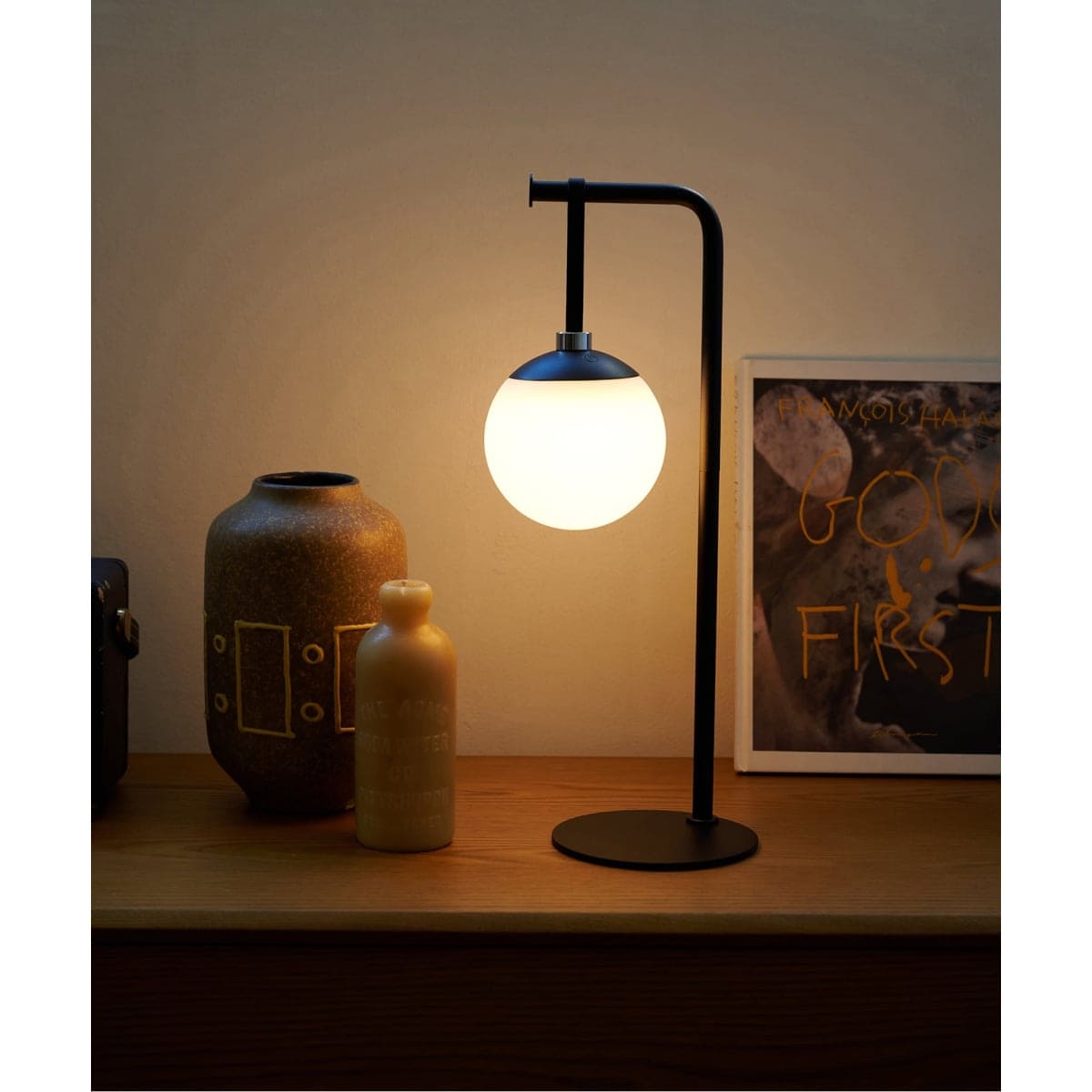 [�}���C]��ORB STAND PORTABLE LAMP �I�[�u �|�[�^�u�������v/�W���[�i���X�^���_�[�h�t�@�j�`���[�iJOURNAL STANDARD FURNITURE�j �u���b�N