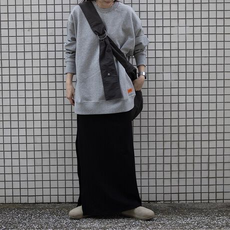 [^:U2533250]Sn̗ǂƃVvȃfUC͂̒ԃXEFbgB_炩ȃRbgёfނgpAOV[YKɒp\B␞̃u悭tBbgÃuhpb`ANZgɁBꖇłC[hłgA\ȈꒅłByUNIVERSAL OVERALLz1924NɑnƂAJAVJS̃[NEFAuhłAjo[TI[o[I[Bn[hŃ[YiuȃACeAق1I߂ɓnSĒǋA݂łȂA[NEGAƂāÃ[J[ɎxĂBłAԂ̃Rbg̃[NpcJo[I[AVbvR[ǵAÂǂAJ̃[NEFAD{̃t@Ă郍OZ[ACełB܂Aނ̓^tȃ[NEGAǋĂŁA蒅pɑ΂đϋvȃ|GXeã`mfނ肢Ã[J[瑽̎x𓾂ĂT/C`mpćA݂ł̓[Nt@bVvf̕K{łԑfނƂđ̕ɎxĂB