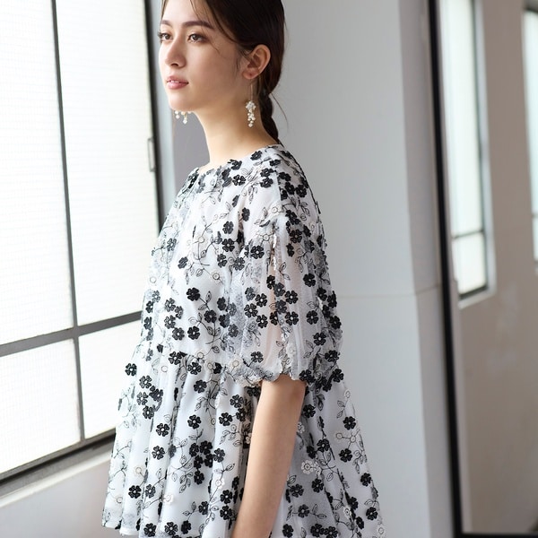 オーディア ミューズ Audie a Muses レースノーカラーブラウス