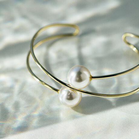 [^ԁF83142510]sDesigntEVvȍאg̃oOɃp[gݍ킹ۓIȃfUCBE茳GKgɍʂAR[fBl[g؂₩ɉo܂BEĂ͑f̏ɁA~͍אgjbg̏ɂăI[V[Yp\By舵ɂāzE舵ɂẮAiɂĂi\łmFBEƖ̊֌WɂAۂFČꍇ܂B܂p\REX}[gtHȂǂ̊ɂA኱iƉ摜̃J[قȂꍇ܂B\߂BEi摜̓Tv̂߁AFTCYAvgʒuAdlȂǂɕύXꍇ܂̂ŁA\߂BAudie a Muses / I[fBA ~[Y؂₩ɁAꂽ㎿Ǝ炵тȂփN̏ɂȂ镞B㎿ȃmÂɂAĈX^_[hACeB|WeBuɃGKX𖁂ɌX^COāB