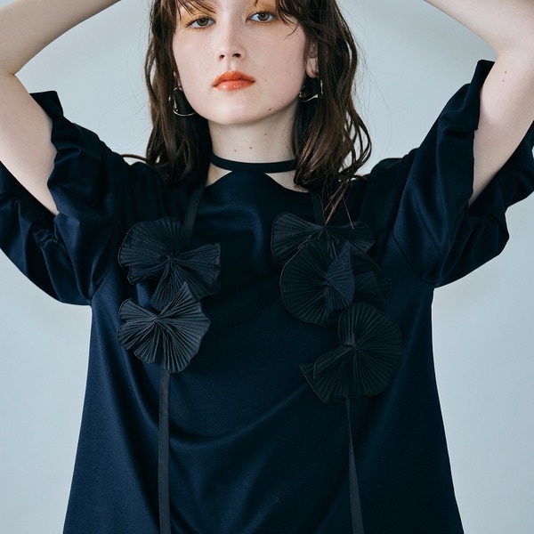 フラワーモチーフ付きプルオーバー | オーディア ミューズ(Audie a