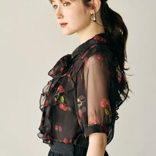 オーディア ミューズ(Audie a Muses)のチェリープリントリボン付きブラウス