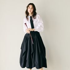 ビジューネクタイ付きシャツ