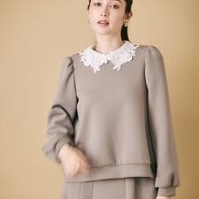 フラワーモチーフ付きプルオーバー