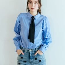 【人気追加】ビジューネクタイ付きシャツ