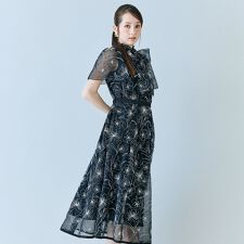シアー刺繍バイカラーワンピース