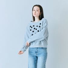 ラメ裏毛ビジュー付きプルオーバー