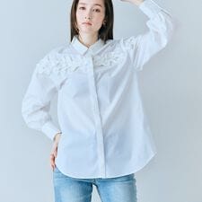 リボン付きシャツブラウス