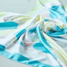 チェーンプリントスカーフ