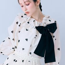 ハートプリントボリュームブラウス