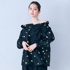 ハートプリントボリュームブラウス