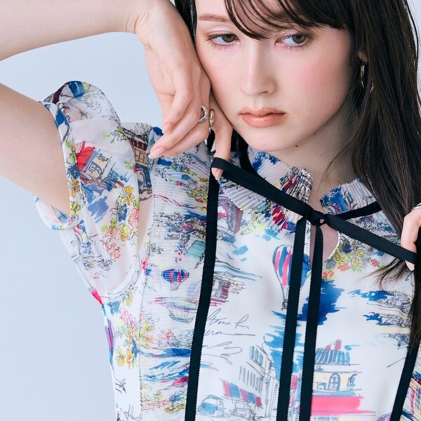 み*ゆ様 美品 オーディアミューズ ペイズリーパネルプリントワンピース ホワイト パリプリントワンピース | オーディア ミューズ(Audie a Muses