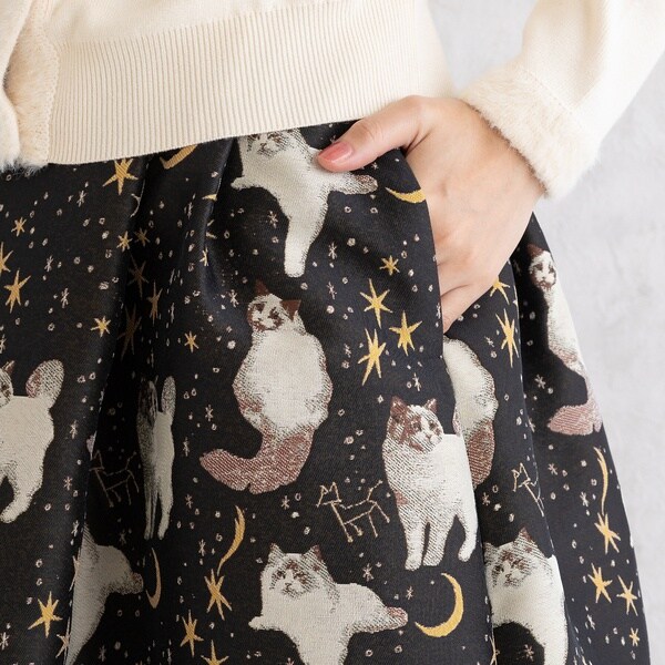 [新品タグ付] Jolly Poupe キャットジャカードフレアスカート　黒 キャットジャカードフレアスカート | ジョリープッペ(Jolly