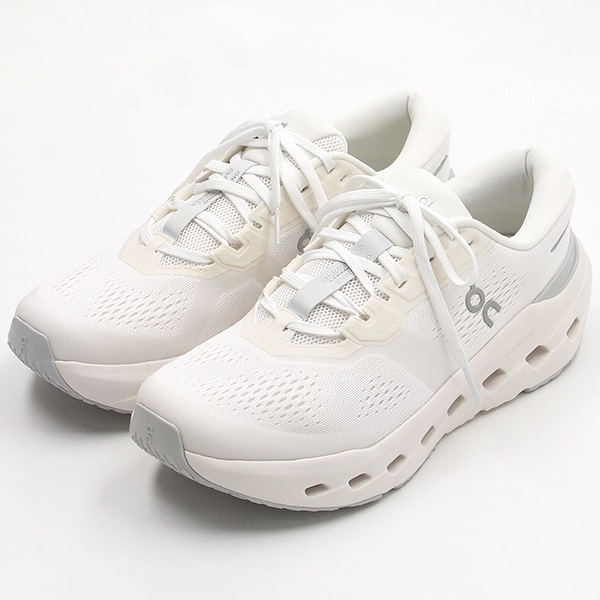 [�}���C]On/�I��/Cloudrunner 3/�N���E�h�����i�[ 3/���[�h�����j���O/�I���iOn�j White/Glacier