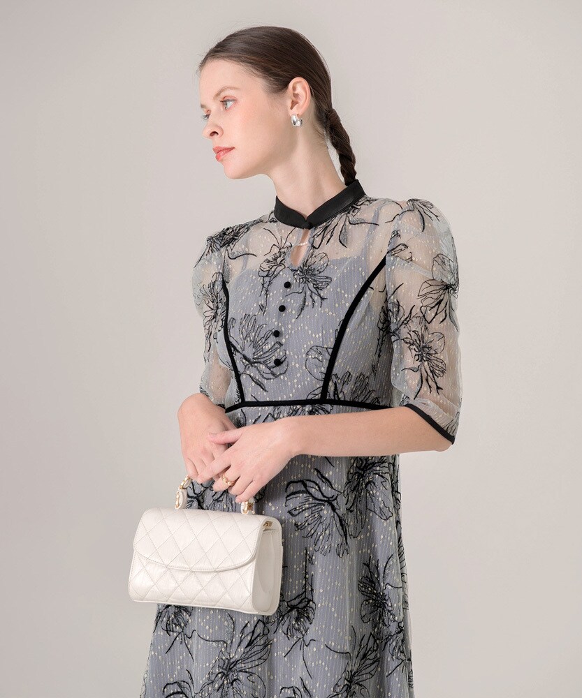 LEJA】配色パイピングプチハイネック花柄刺繍ラメレースロング丈ドレス